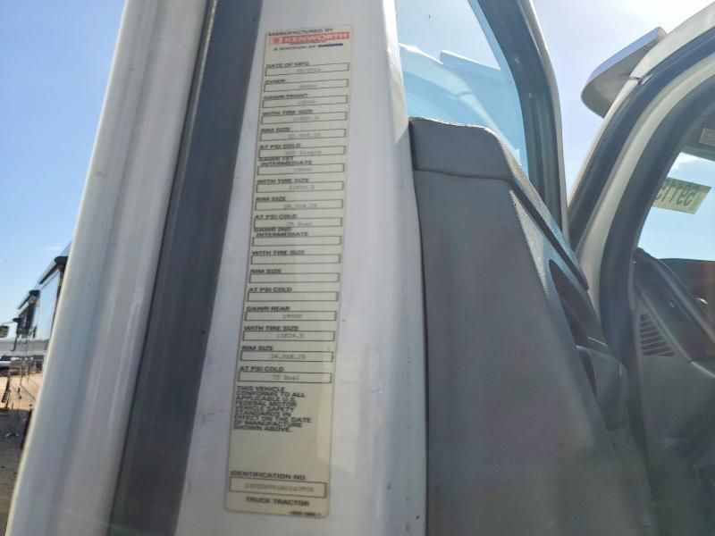2017 KENWORTH T880 SEMI TRUCK — Фото 10 из 10