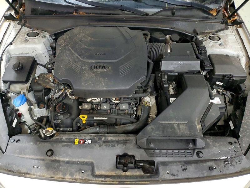2017 KIA CADENZA PREMIUM — Фото 11 из 12