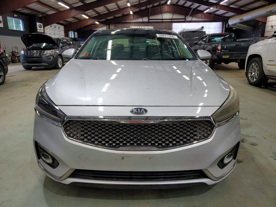 2017 KIA CADENZA PREMIUM — Фото 5 из 12