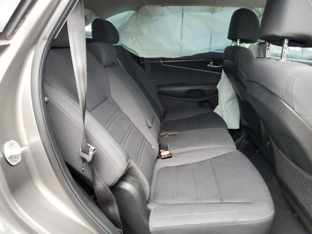 2017 KIA SORENTO LX — Фото 10 из 12