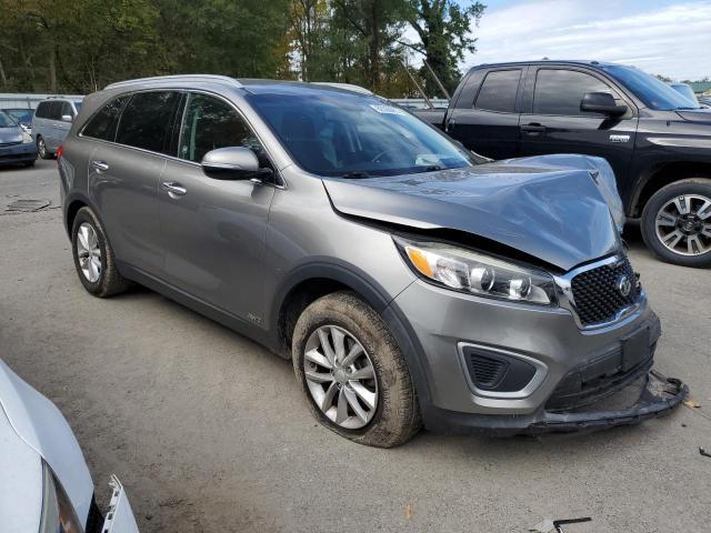 2017 KIA SORENTO LX — Фото 4 из 12