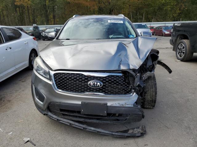 2017 KIA SORENTO LX — Фото 5 из 12