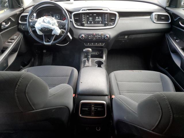 2017 KIA SORENTO LX — Фото 8 из 12