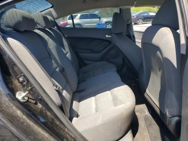 2017 KIA FORTE LX — Фото 10 из 12