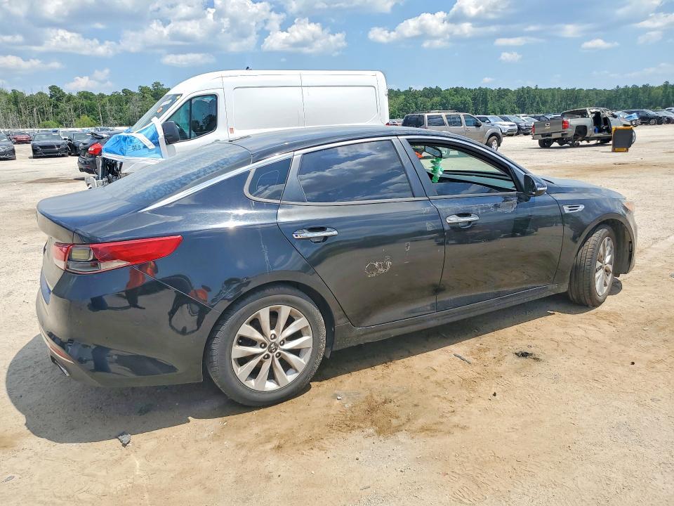 2017 KIA OPTIMA LX — Фото 3 из 12