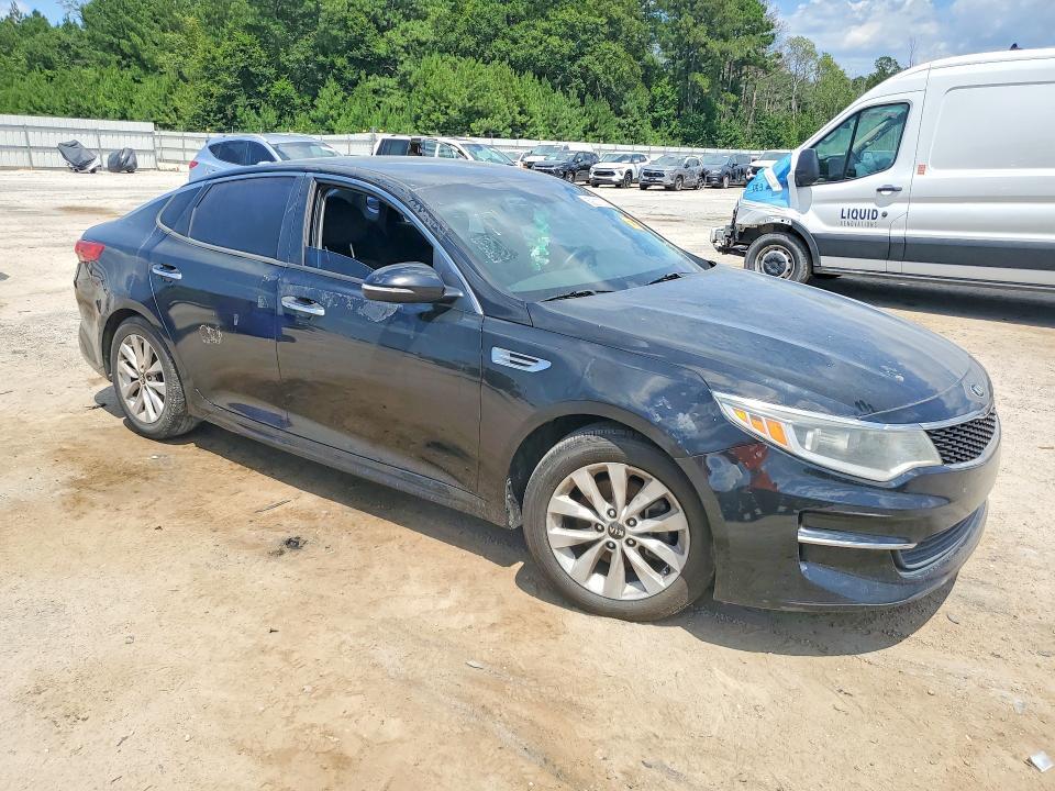 2017 KIA OPTIMA LX — Фото 4 из 12