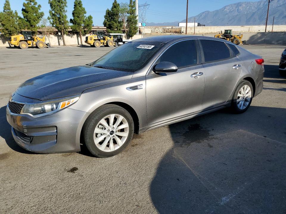 5XXGT4L31HG169764 2017 KIA OPTIMA photo no. 1
