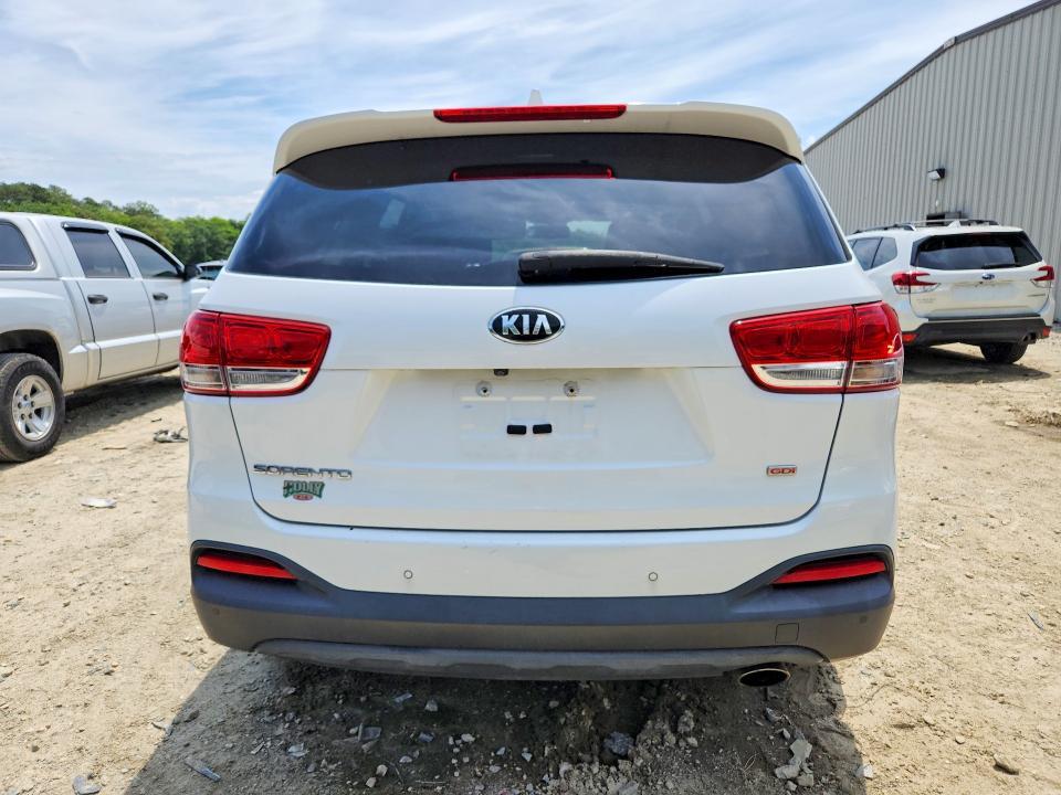 2017 KIA SORENTO LX — Фото 6 из 13