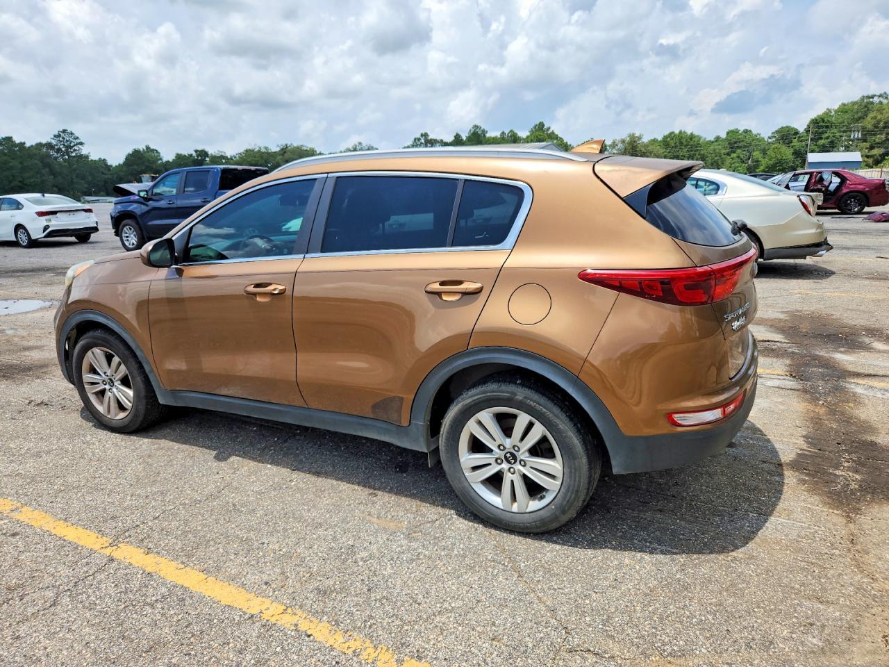 2017 KIA SPORTAGE LX — Фото 2 из 13
