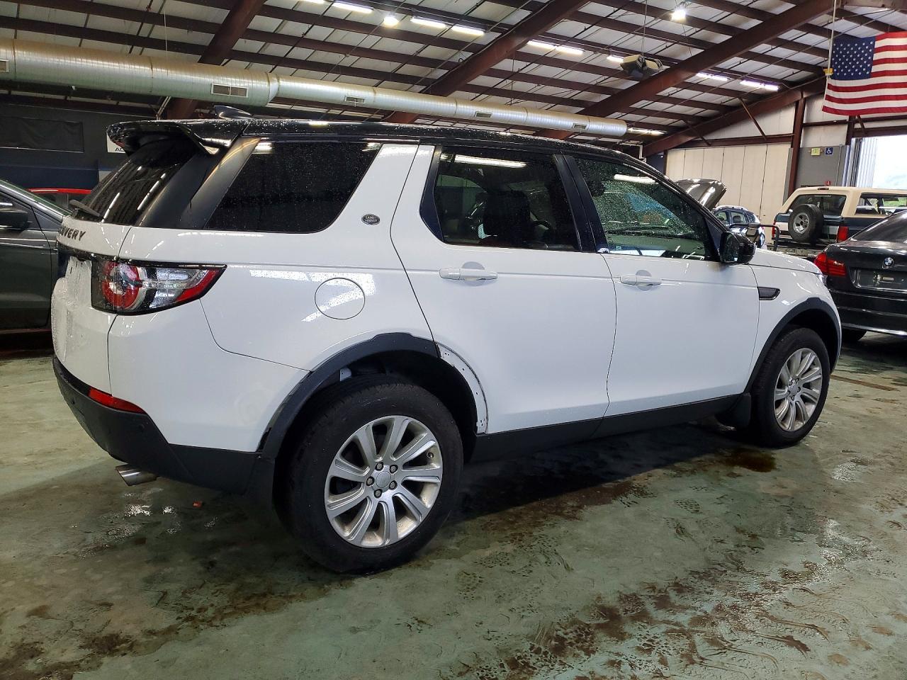 2017 LAND ROVER DISCOVERY SPORT SE — Фото 3 из 13