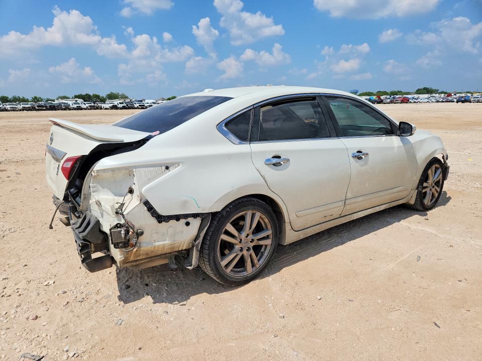 1N4BL3AP9HC130579 2017 NISSAN ALTIMA photo no. 3