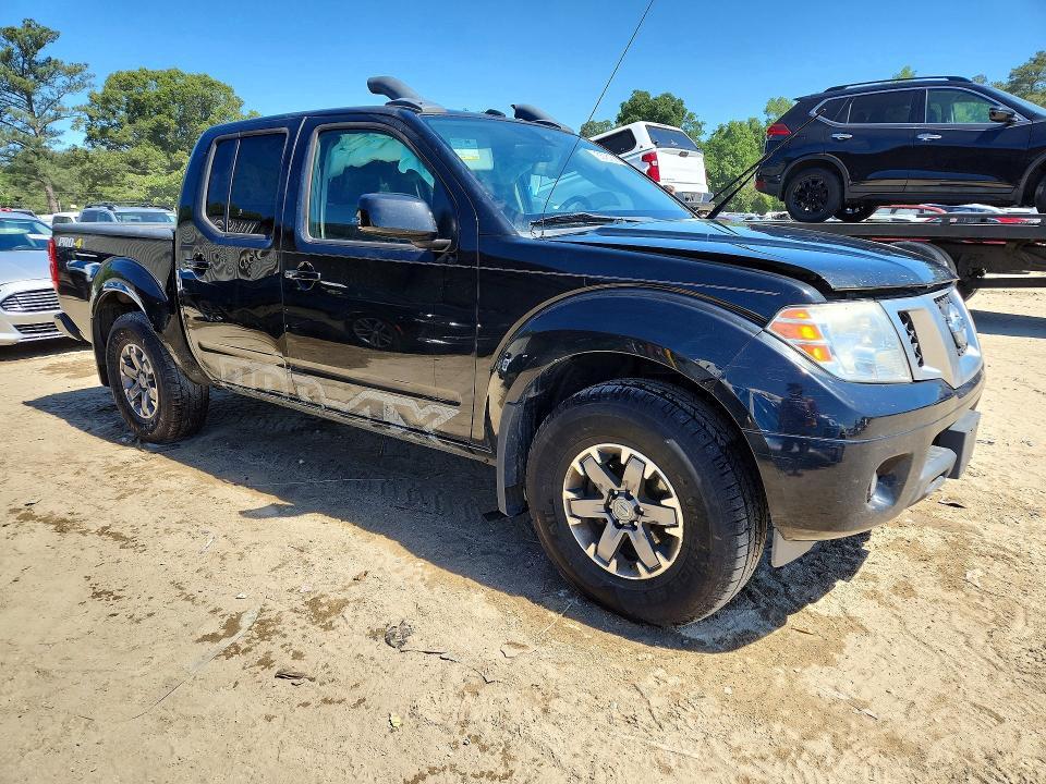 2017 NISSAN FRONTIER PRO-4X — Фото 4 из 13