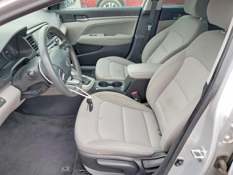 2019 HYUNDAI ELANTRA SEL — Фото 7 из 12