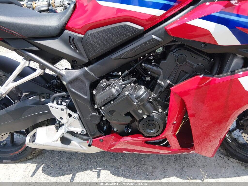 MLHRH155XT5201547 2026 HONDA CBR650 photo no. 8