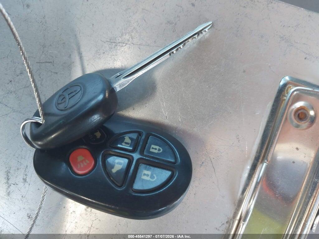 5TDZA22CX5S321247 2005 TOYOTA SIENNA photo no. 11