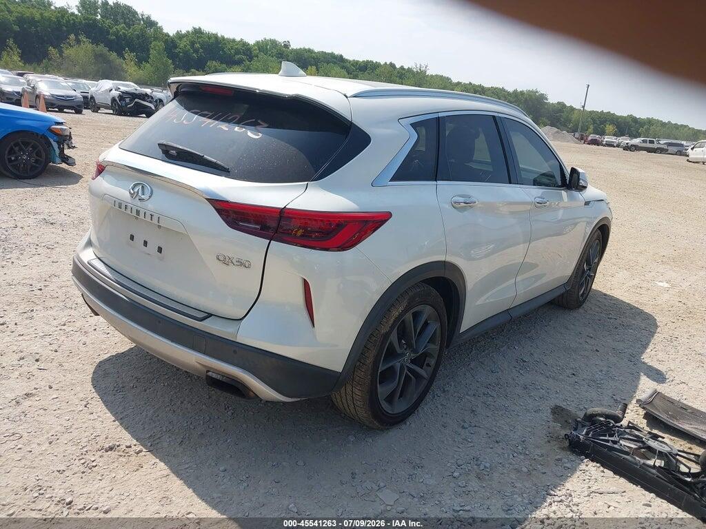 3PCAJ5M36KF105097 2019 INFINITI QX50 photo no. 4