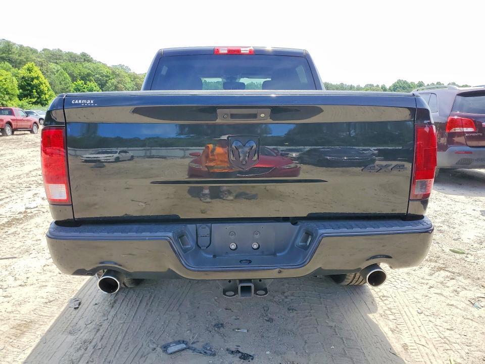 2017 RAM 1500 ST — Фото 6 из 12