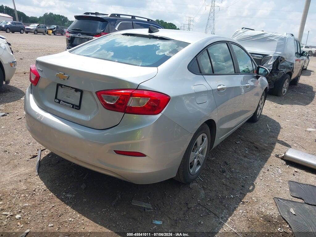 1G1BC5SM5H7213258 2017 CHEVROLET CRUZE photo no. 4