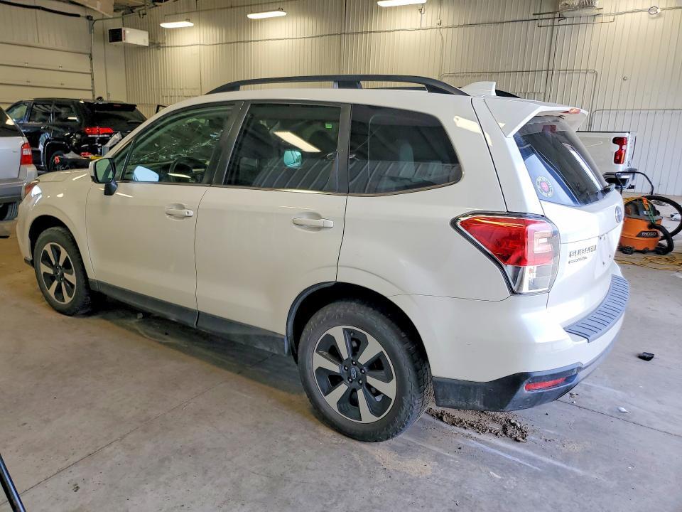 JF2SJAJC7HH527679 2017 SUBARU FORESTER photo no. 2