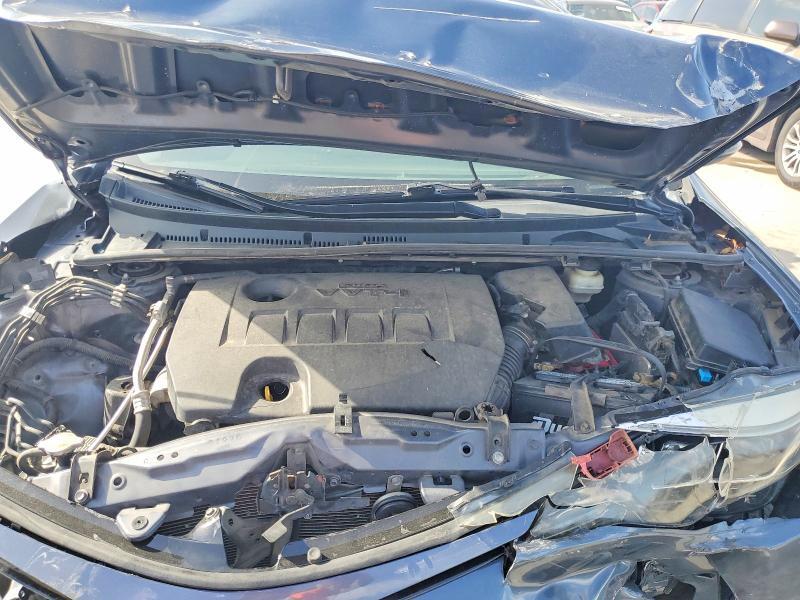5YFBURHE8HP577393 2017 TOYOTA COROLLA photo no. 11