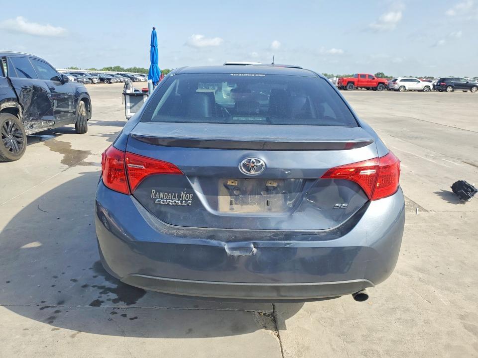 5YFBURHE8HP577393 2017 TOYOTA COROLLA photo no. 6