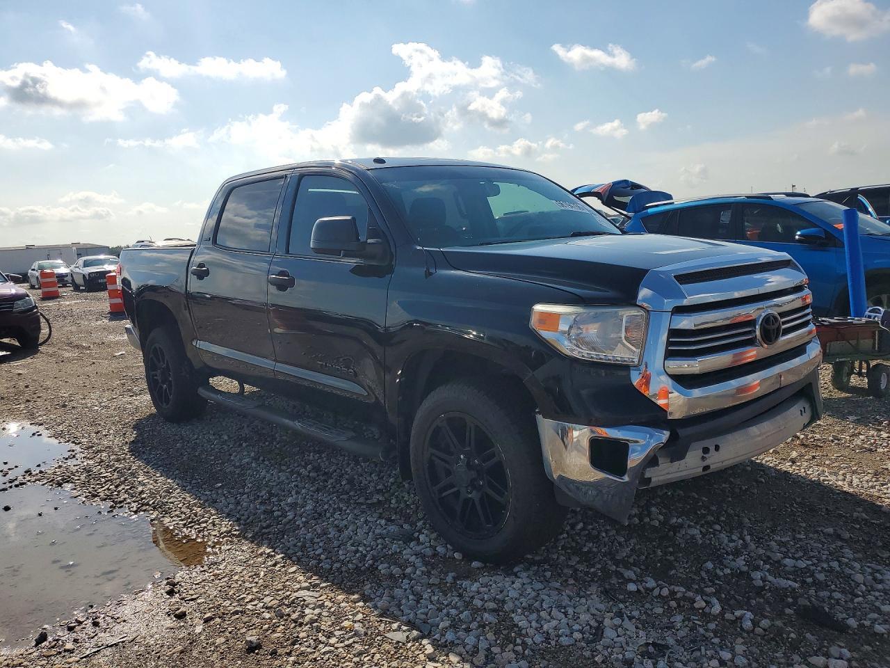 2017 TOYOTA TUNDRA CREWMAX SR5 — Фото 4 из 12