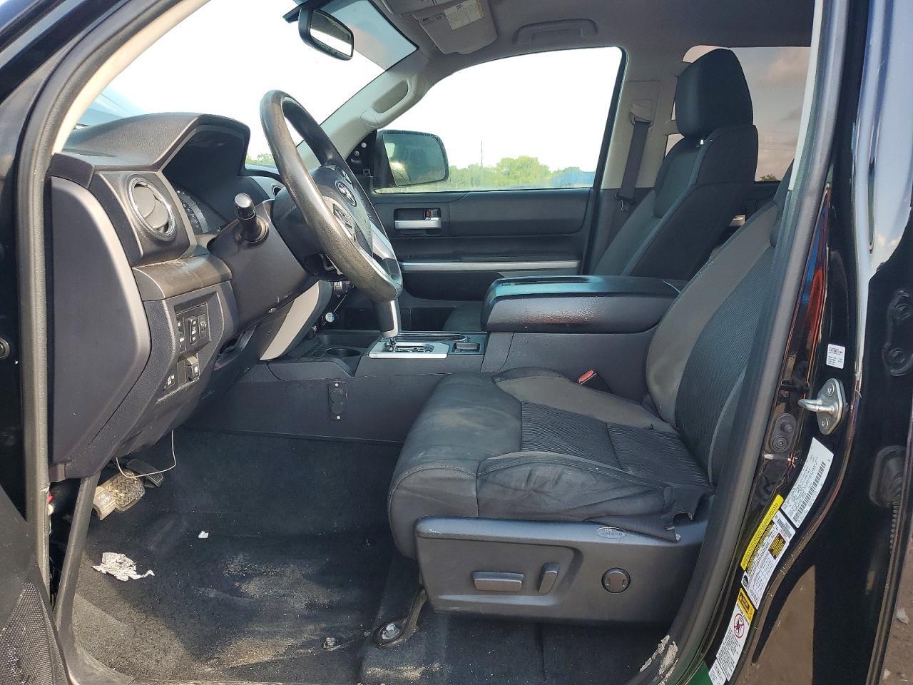 2017 TOYOTA TUNDRA CREWMAX SR5 — Фото 7 из 12