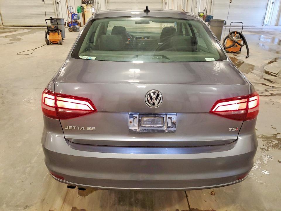 2017 VOLKSWAGEN JETTA SE — Фото 6 из 12