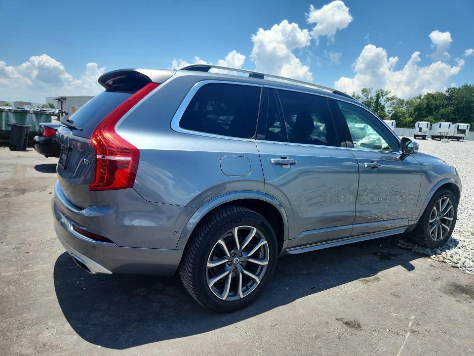 2017 VOLVO XC90 T6 — Фото 3 из 14