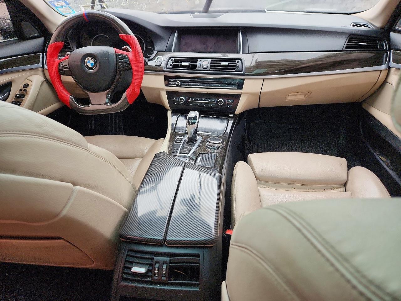 2016 BMW 535 XI — Фото 8 из 12