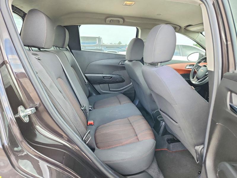 2016 CHEVROLET SONIC LT — Фото 10 из 13