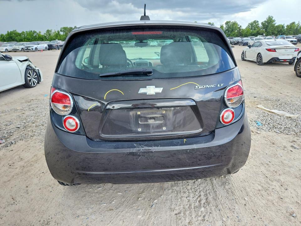2016 CHEVROLET SONIC LT — Фото 6 из 13