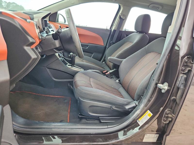 2016 CHEVROLET SONIC LT — Фото 7 из 13
