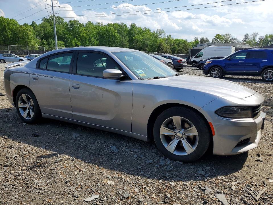 2C3CDXHG0GH313054 2016 DODGE CHARGER photo no. 4