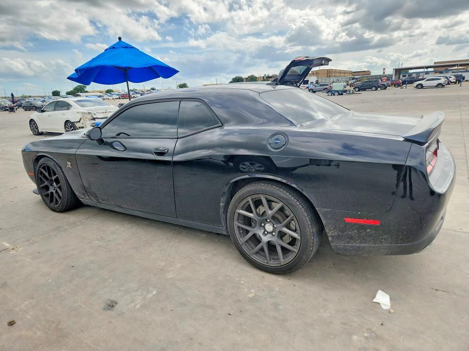 2C3CDZFJXGH131422 2016 DODGE CHALLENGER photo no. 2