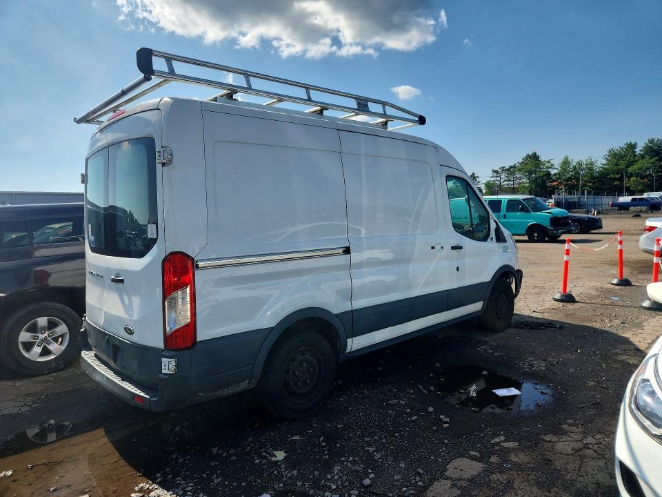 2016 FORD T-150 CARGO- — Фото 3 из 12