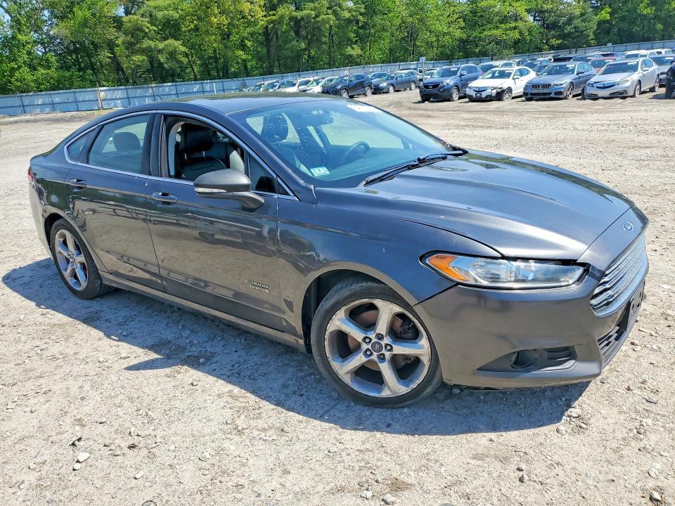 2016 FORD FUSION SE PHEV — Фото 4 из 12