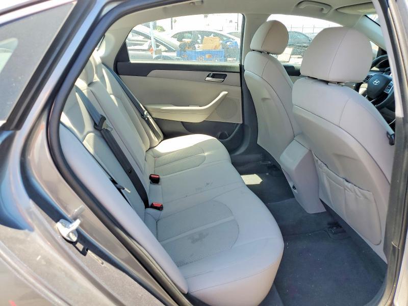 2019 HYUNDAI SONATA SE — Фото 10 из 12