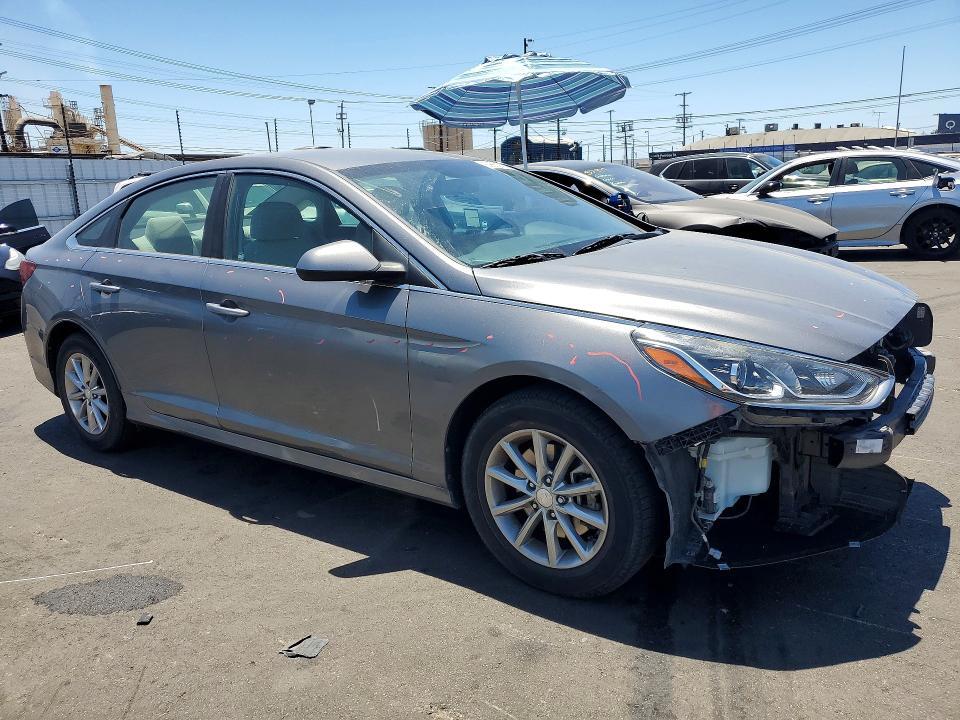 2019 HYUNDAI SONATA SE — Фото 4 из 12