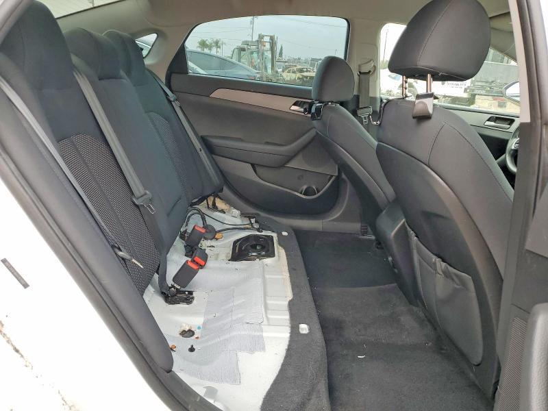 2019 HYUNDAI SONATA SE — Фото 10 из 12