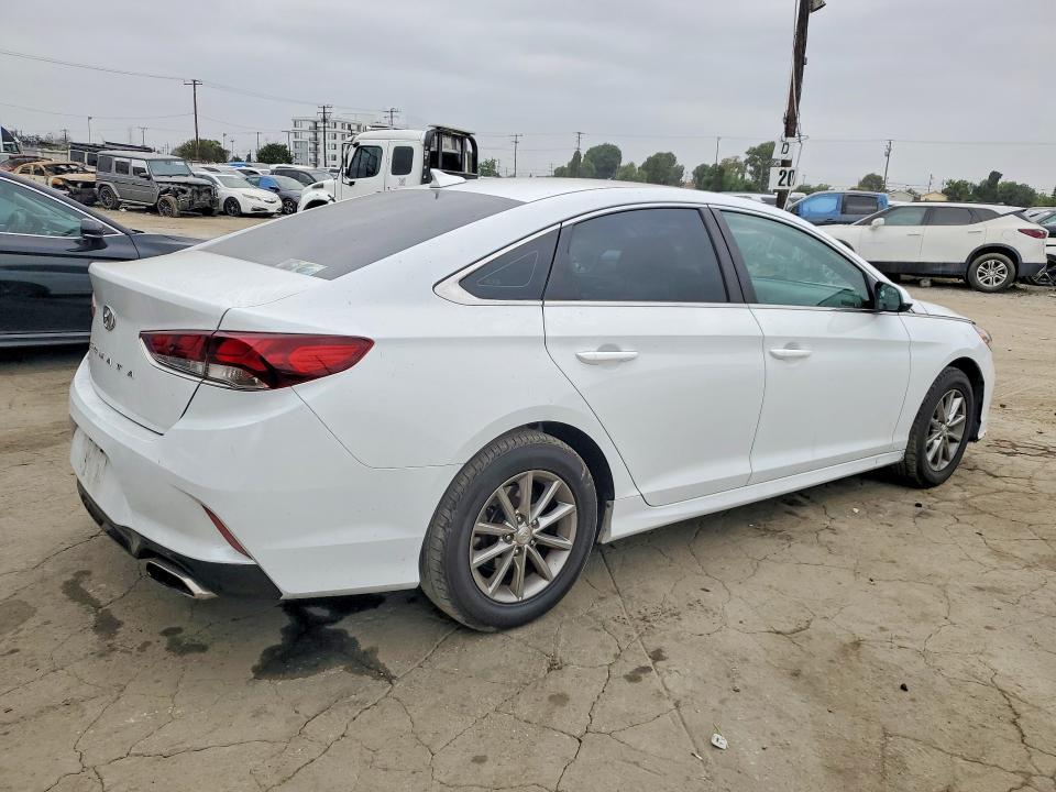 2019 HYUNDAI SONATA SE — Фото 3 из 12