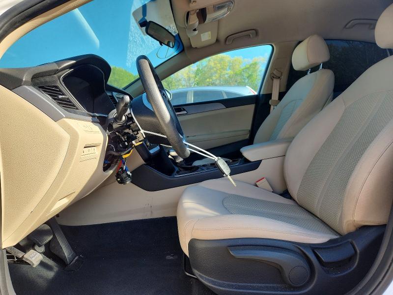 2019 HYUNDAI SONATA — Фото 7 из 12