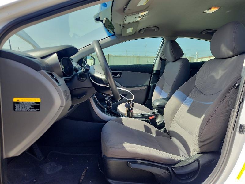 2016 HYUNDAI ELANTRA SE — Фото 7 из 12