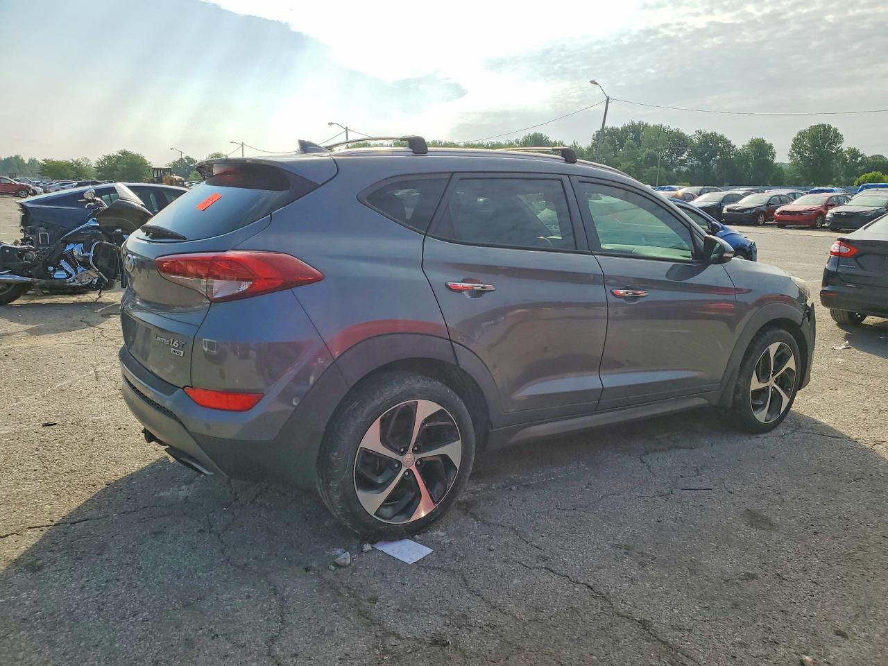 2016 HYUNDAI TUCSON LIMITED — Фото 3 из 13