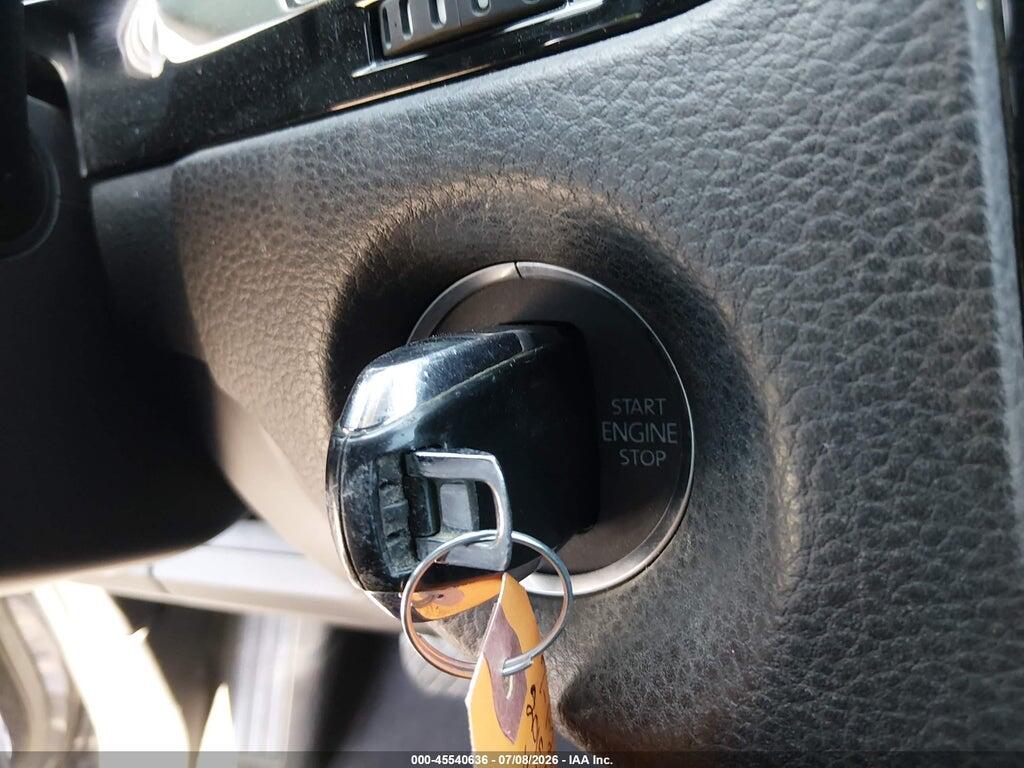 WVGEF9BP6DD009055 2013 VOLKSWAGEN TOUAREG photo no. 11