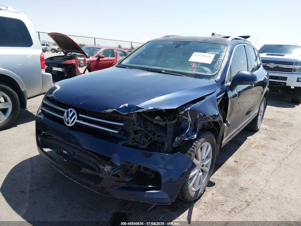 WVGEF9BP6DD009055 2013 VOLKSWAGEN TOUAREG photo no. 2