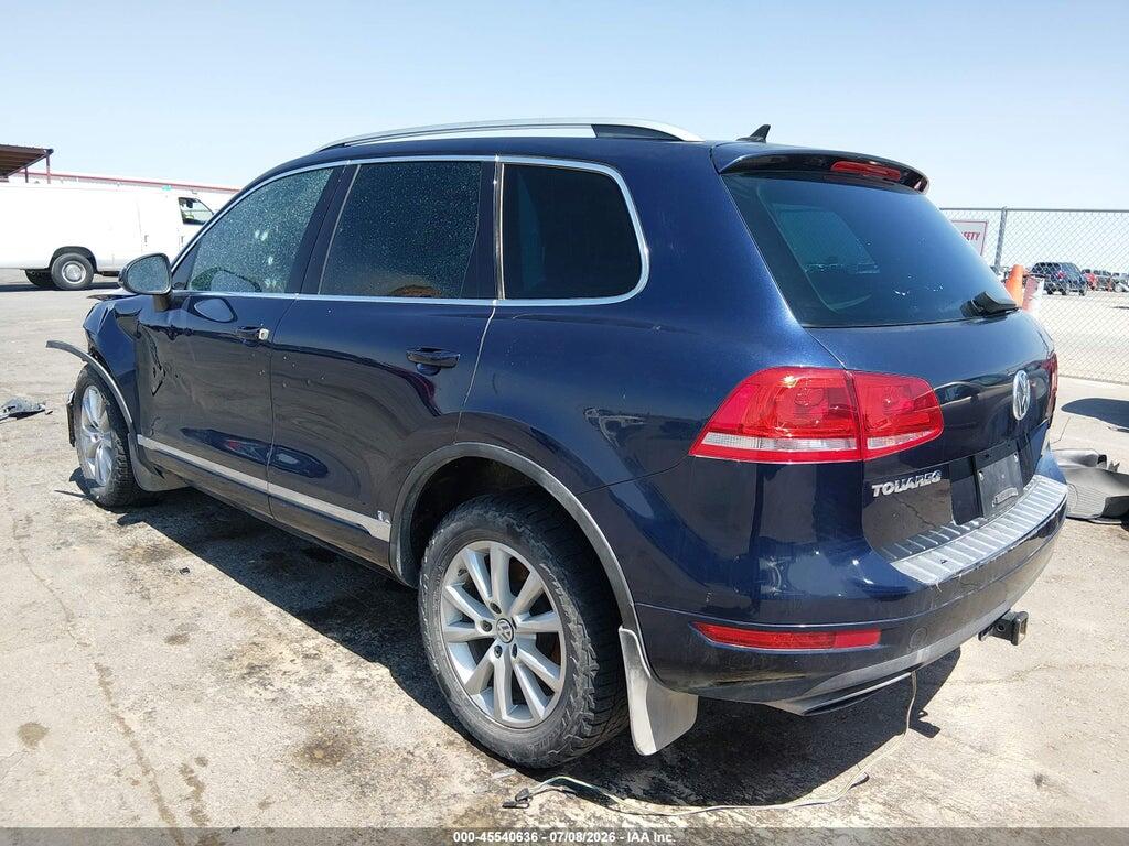 WVGEF9BP6DD009055 2013 VOLKSWAGEN TOUAREG photo no. 3