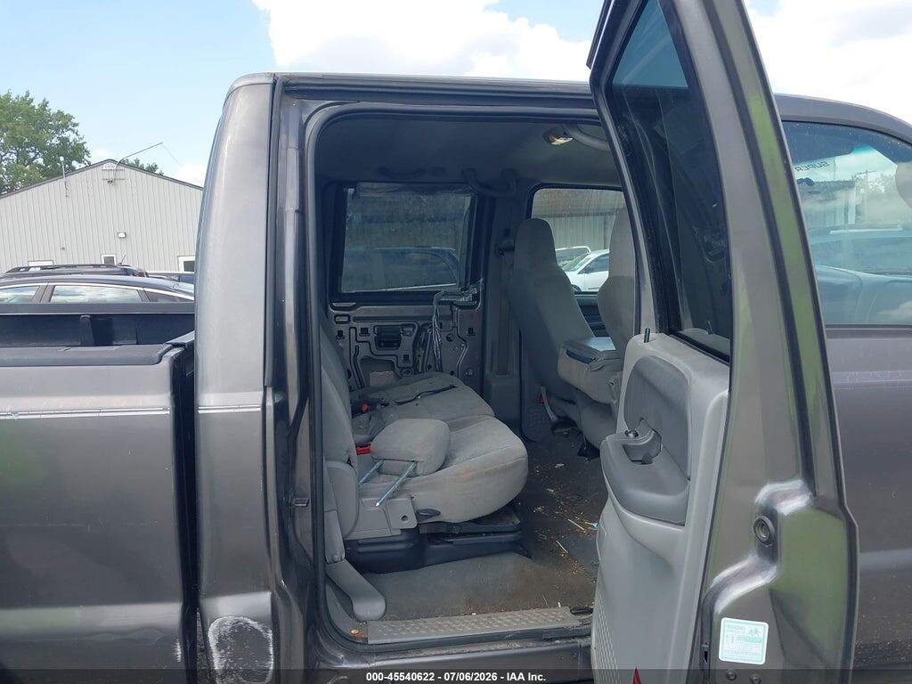 1FTNW20L14EA70688 2004 FORD F-250 photo no. 8