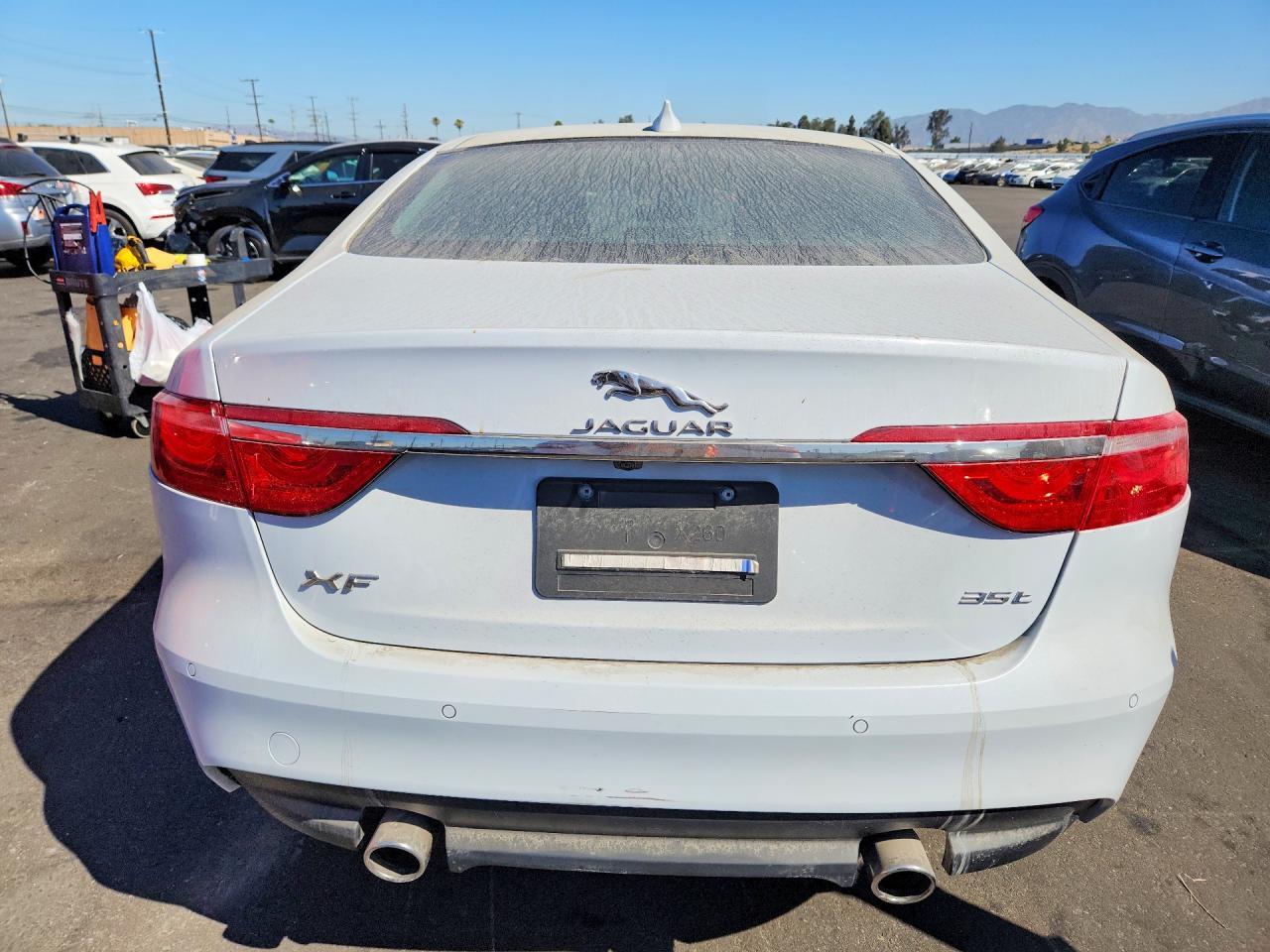 2016 JAGUAR XF PREMIUM LUXURY — Фото 6 из 12