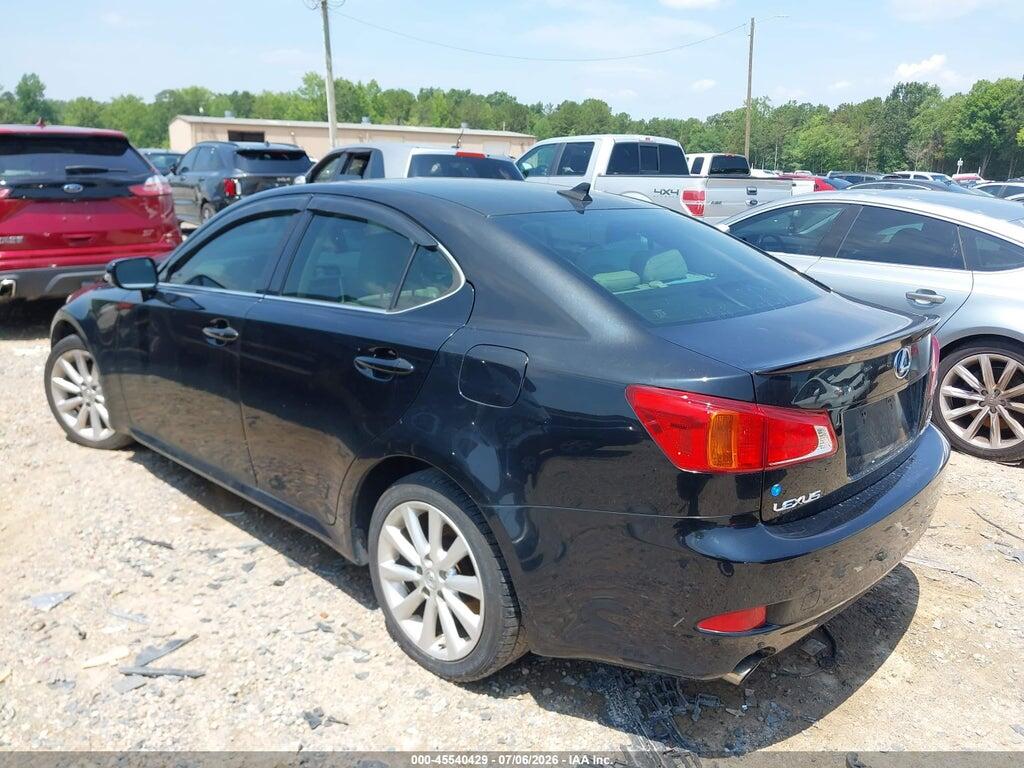 JTHCF5C26A5037515 2010 LEXUS IS 250 photo no. 3